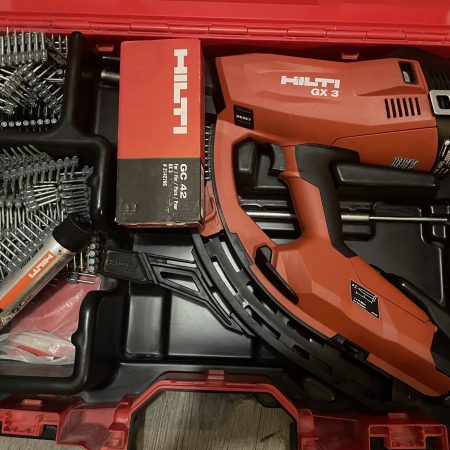 Produits sous garantie HILTI :  Cloueur GX3, visseuse placo SD5000-A22, accessoires laser