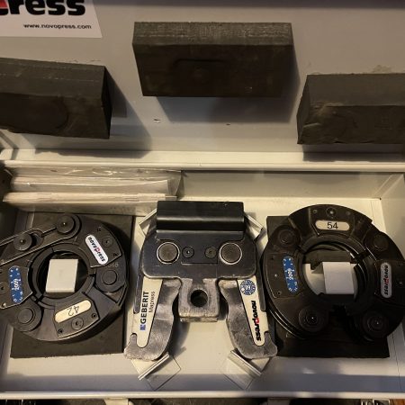 chaine de sertissage : GEBERIT NOVOPRESS 42 54