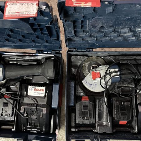 DISQUEUSE BOSCH GWS 18V-10 PC Professional   2 X 8AH , SANS CHARBONS