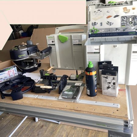 FESTOOL CONTURO KA 65-Set: Plaqueuse de chants completète avec table multi-fonctions