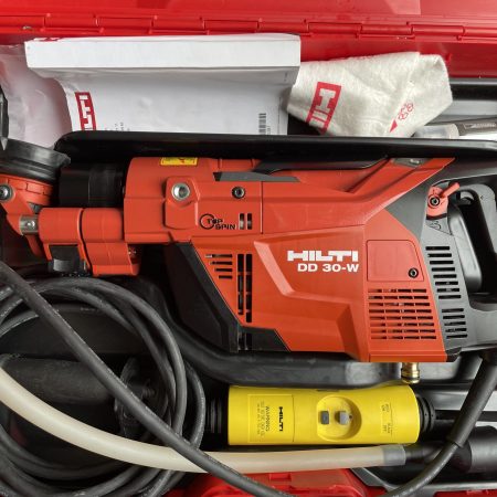 Carotteuse HILTI DD 30-W , quasi neuve sous garntie HILTI