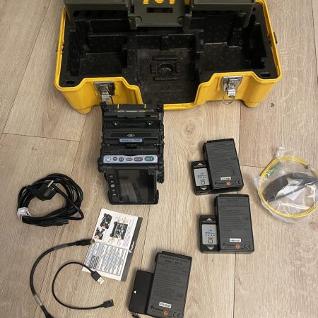SOUDEUSE FIBRE OPTIQUE FUJIKURA 70S , 70S+ ; revisée , en tres bon etat