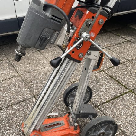 HILTI HUSQVARNA  GRÜN : carotteuse, scies murale et  sol