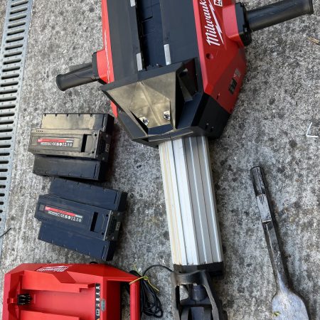 DEMOLISSEUR 64 J MILWAUKEE MXF DH 2528 H 25 KG EMM HEX 28 MM MX FUEL