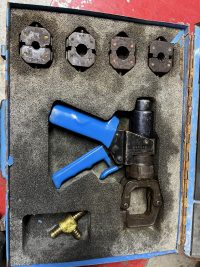 Pince à sertir manuelle hydraulique ACOME MT 38