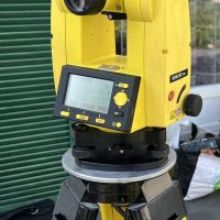 THEODOLITE LEICA BUILDER 109, Niveau optique LEICA et HILTI